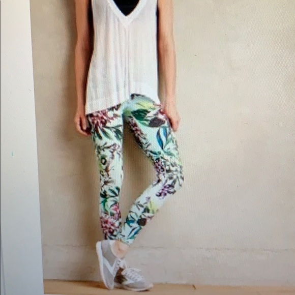 Anthropologie Pure and Good Leggings - Picture 2 of 4